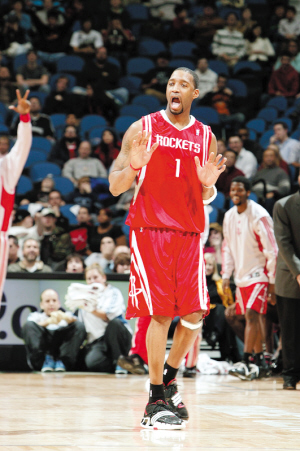 16岁的后卫萨蒙是继威尔希尔，道曼之后，第三位在...（继威尔希尔、道曼之后，年仅16岁的后卫萨蒙成为第三位在…）