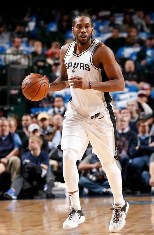 高清：英超利物浦遭绝平3-3 萨拉赫枯坐替补席（高清：英超利物浦3-3被绝平 萨拉赫整场坐替补席）