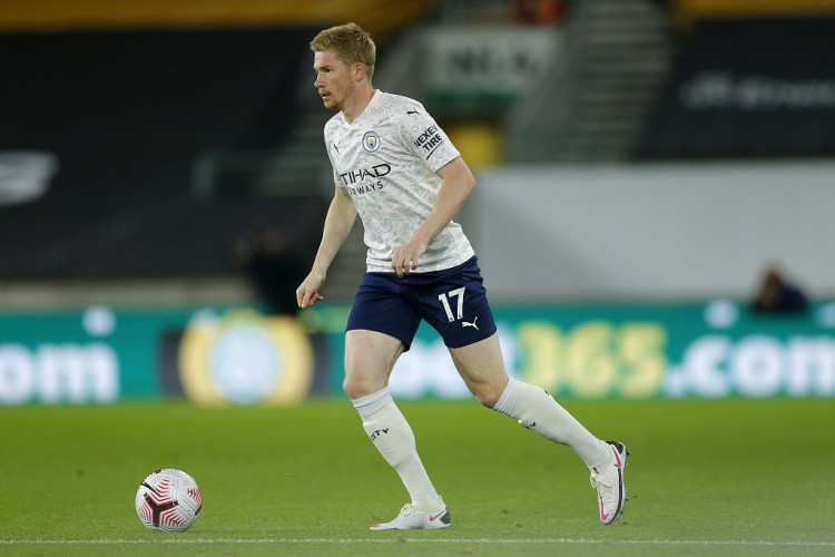 美媒：湖人本赛季仅用27场就已尝试了16套不同的首发阵容（美媒：湖人本季27场已启用16套不同首发阵容）