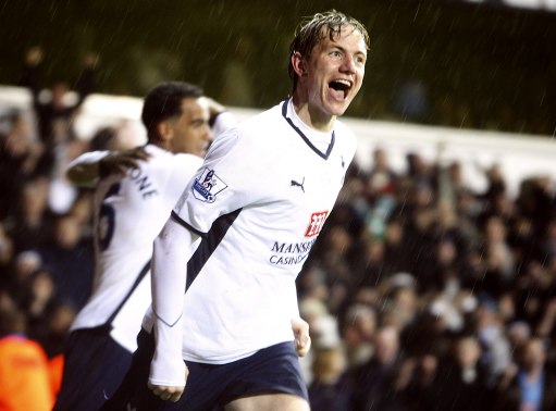 多古：纽卡中场组合控制力极强，比赛关键是身体对抗和二点球（多古：纽卡中场掌控力十足，胜负关键在身体对抗与二点争夺）