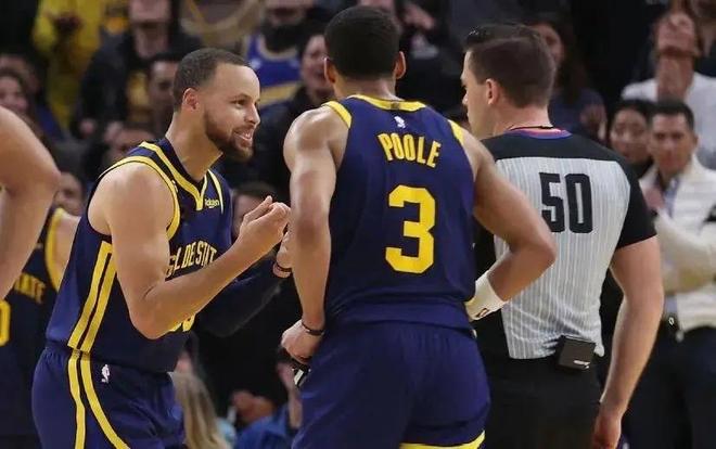 C罗英超103球领跑葡萄牙球员榜，B费66球居次（C罗以英超103球称霸葡萄牙射手榜，B费66球位列第二）