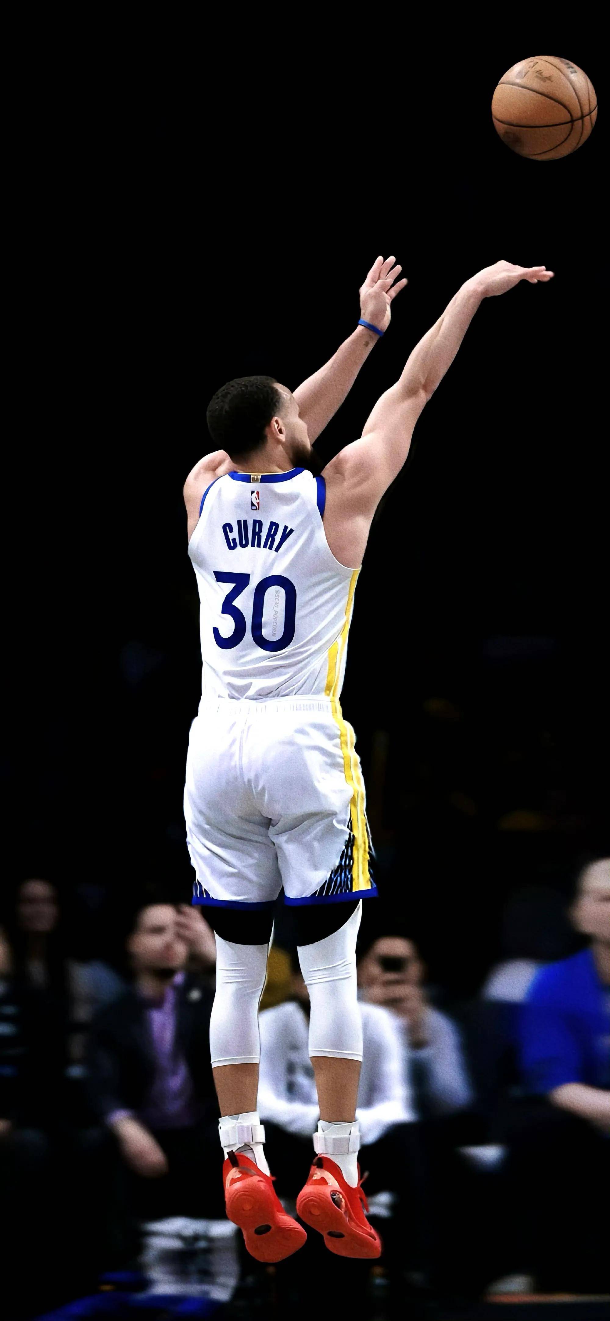 欧冠周最佳球员评选：奥斯梅恩、福登、梅里诺、福布斯（欧冠本周最佳候选：奥斯梅恩、福登、梅里诺、福布斯）