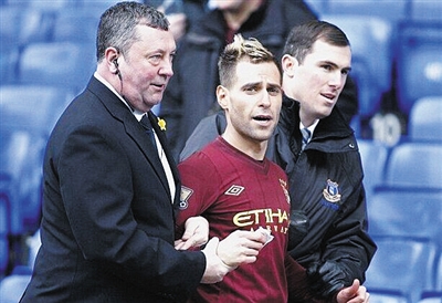 无法适应英超！菲尔克鲁格希望离开英格兰+对意甲感兴趣，米兰已准备报价（难适英超，菲尔克鲁格欲离英转投意甲，米兰已准备报价）