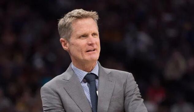 乌迪内斯2-0帕尔马，扎尼奥洛破门，凯南-戴维斯锦上添花（乌迪内斯2-0击败帕尔马：扎尼奥洛先拔头筹，凯南-戴维斯锁定胜局）