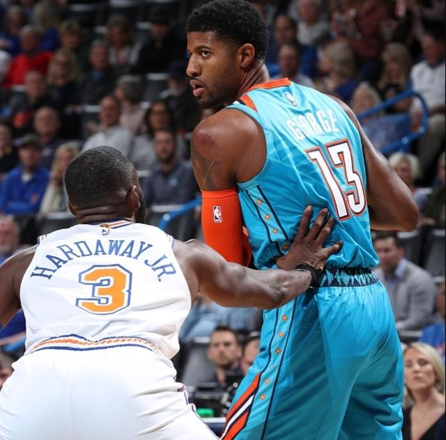 阿拉木图凯拉特因天气更换主场，新主场有屋顶和温控系统（受天气影响，阿拉木图凯拉特迁至配备屋顶与温控的新主场）