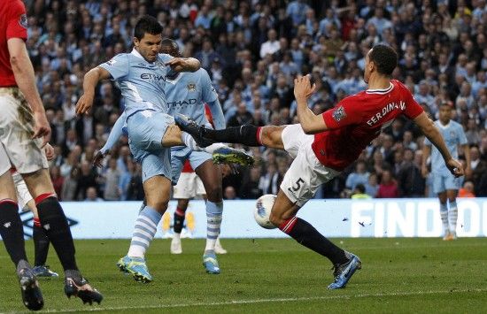 泰伦·卢：我现在是生气多过沮丧，今年的逆境真的很难克服（泰伦·卢：此刻愤怒多于沮丧，这个赛季的逆境确实难以克服）