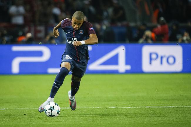 18岁“杜锋接班人”惊艳表现，广东男篮迎来新‘锋线大脑’（18岁杜锋接班人闪耀全场，广东男篮迎来锋线新大脑）