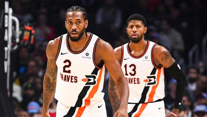 继姆巴佩之后，凯恩是本赛季第二位打入25球的五大联赛球员（凯恩成为本赛季五大联赛第二位打进25球的球员，仅次于姆巴佩）